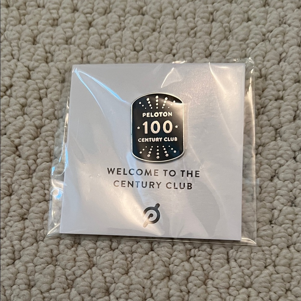 NWT Peloton Century Club Pin